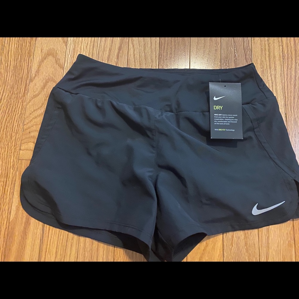 Black nike shorts